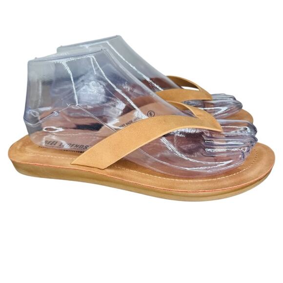 Reel Legends Flip Flops 8 Sandals Tan Taupe Brown Beach Casual - Picture 1 of 8